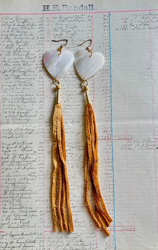 Mother of Pearl with Smoked Hide Drops